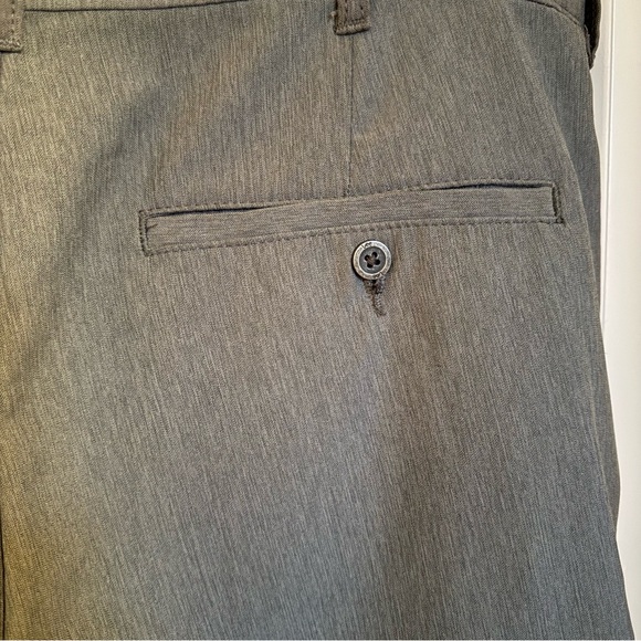 Men's Lee Performance Series Tri-Flex Gray Shorts, Size 36. - Picture 5 of 14